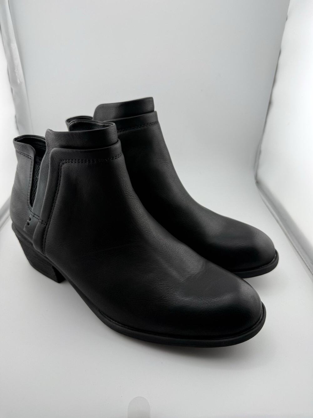 NWOB BOC Born Grover Womens Black Ankle Boots Size 9.5